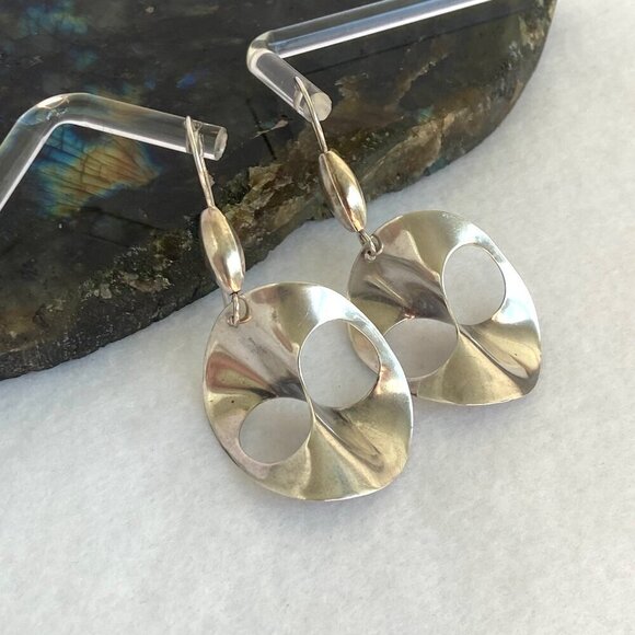 Sterling Silver 925 Artisan Modernist Style Infinity Disc Dangle Drop Earrings - Picture 6 of 16